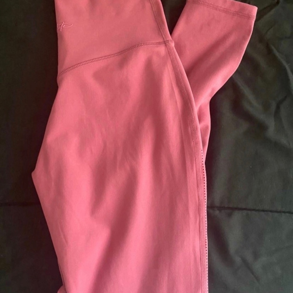 Alphalete Surface Leggings